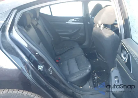 2016 Nissan Maxima 3.5 Platinum/3.5 S/3.5 Sl/3.5 Sr/3.5 Sv z USA, uszkodzony, nr VIN 1N4AA6AP5GC410632